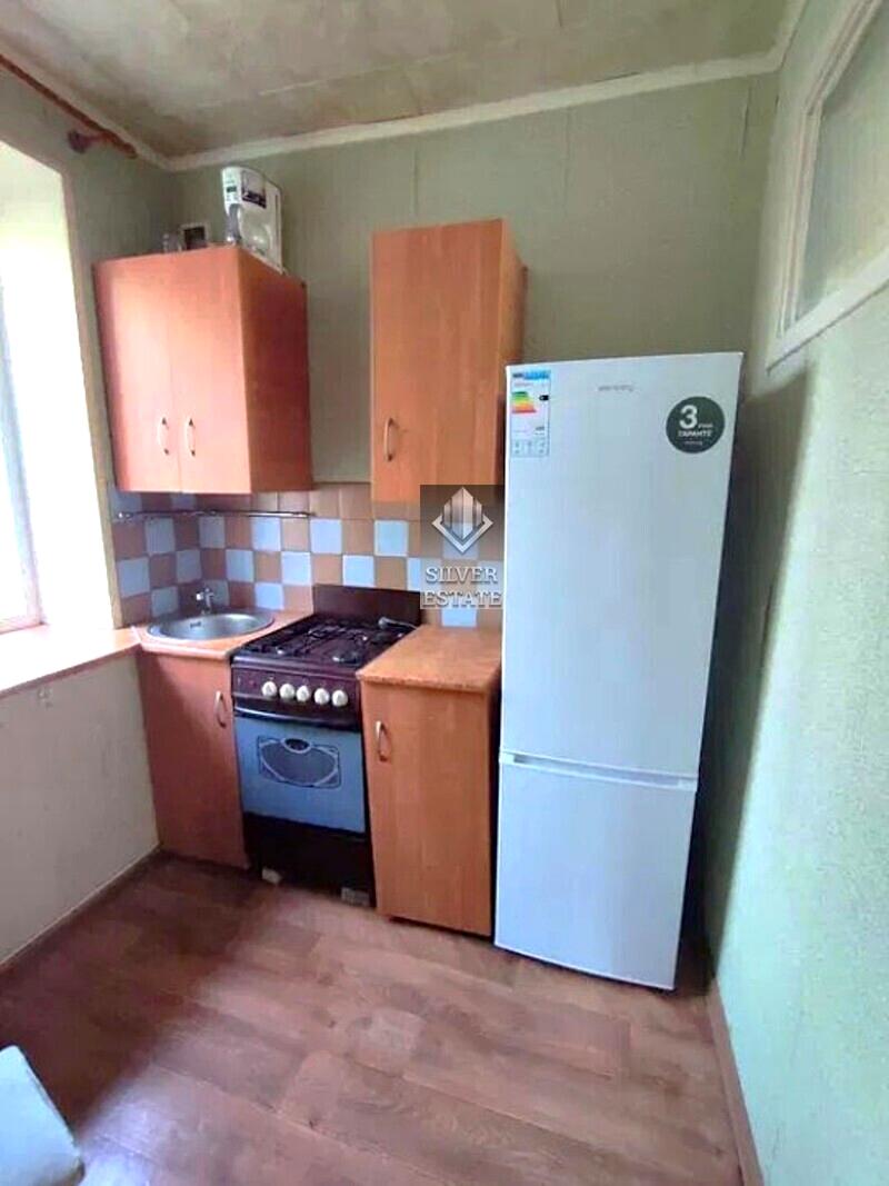 1869692988857275