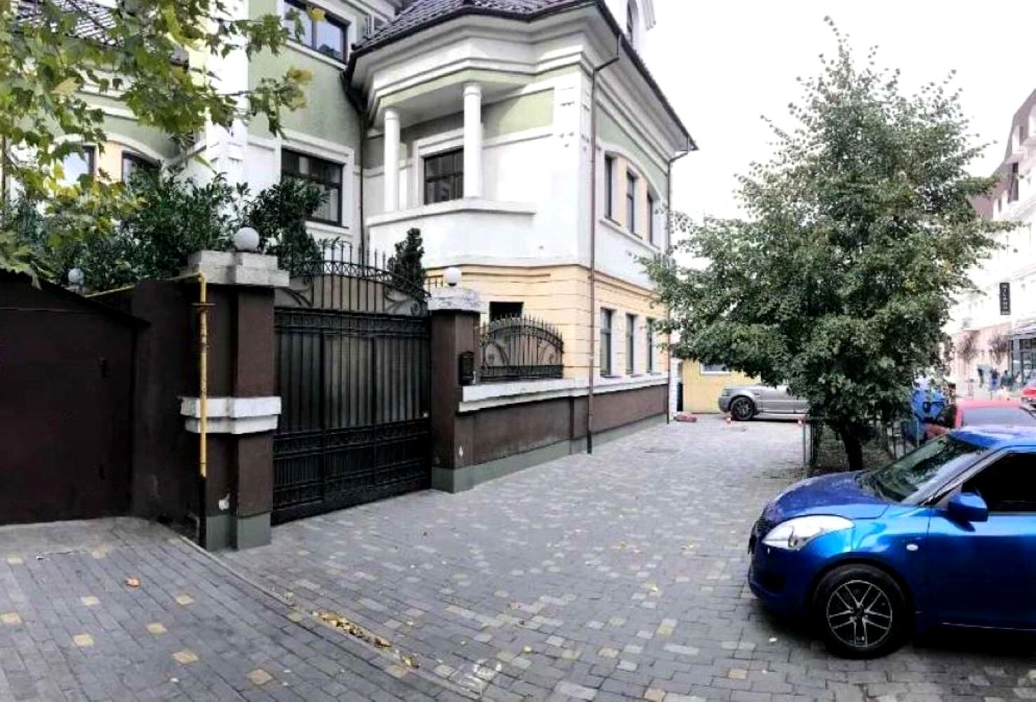 Дом по адресу Катаева пер. (площадь 419 м²) Дом по адресу Катаева пер. (площадь 419 м²) - Atlanta.ua