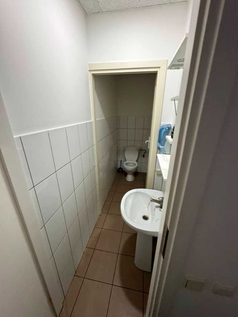 1869695162127831