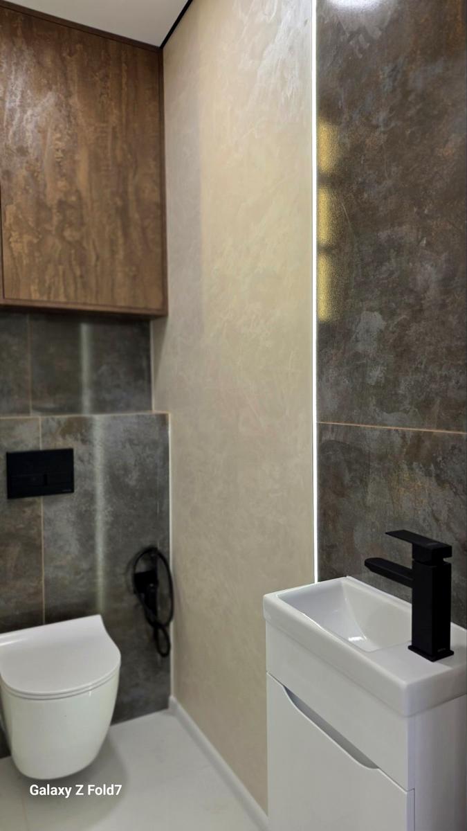 1869696496482328