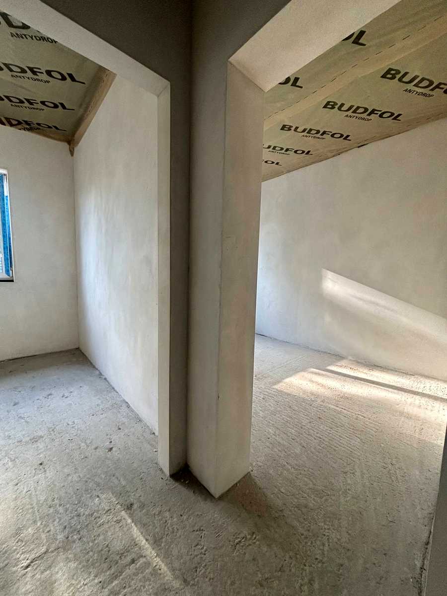 1869700518330748