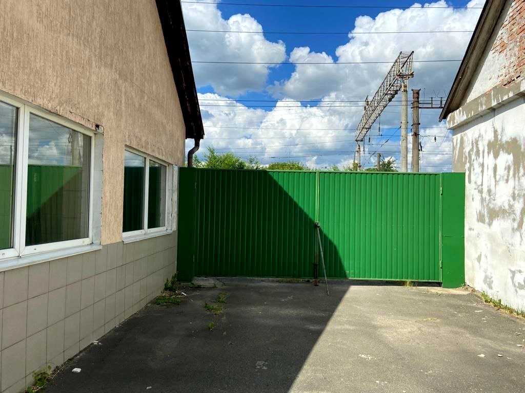 1869704053467261