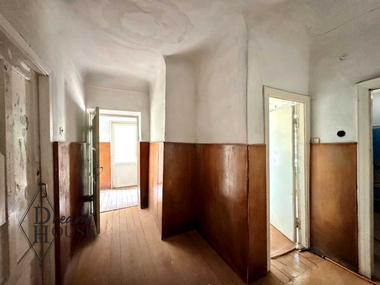 1869707348740113