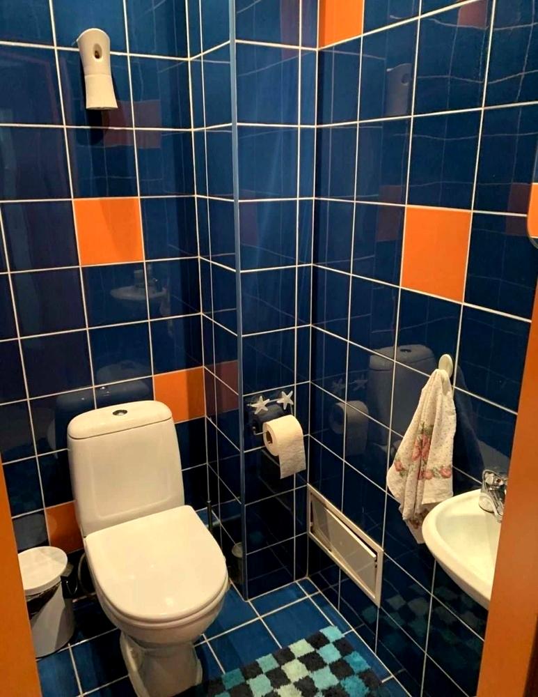 1869707387804055