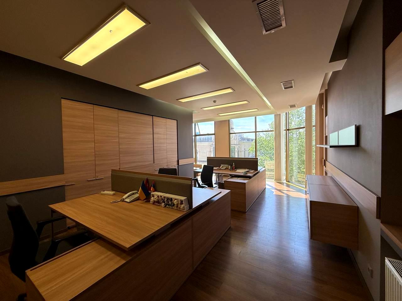 1869712620529593