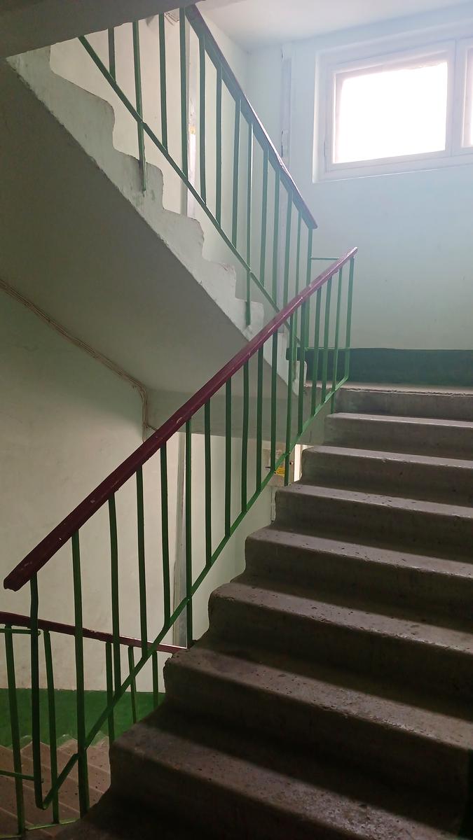 1869716122437879