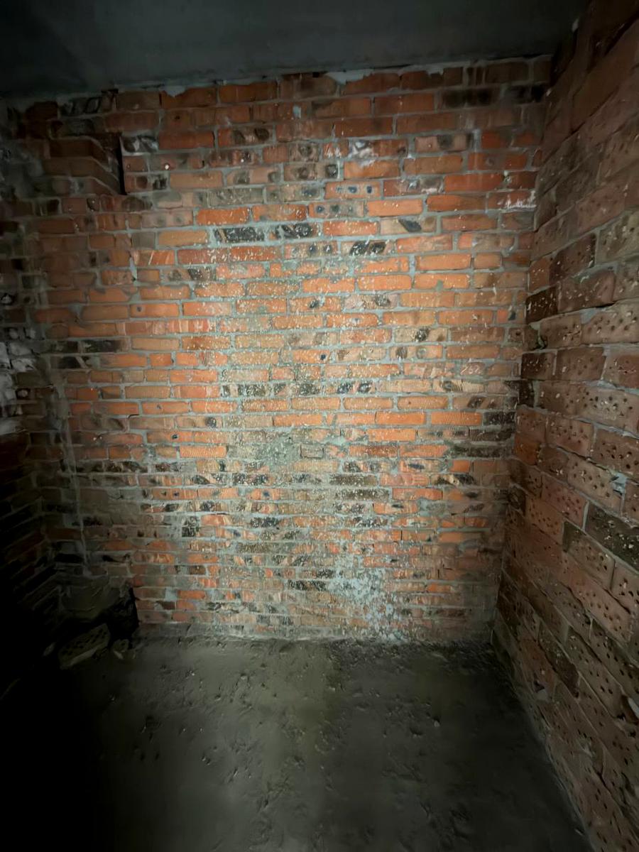 1869717575331595