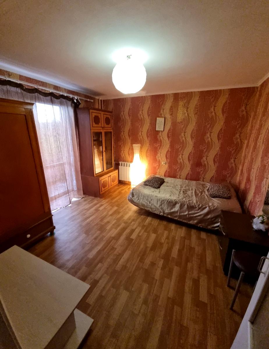 1869720860320416