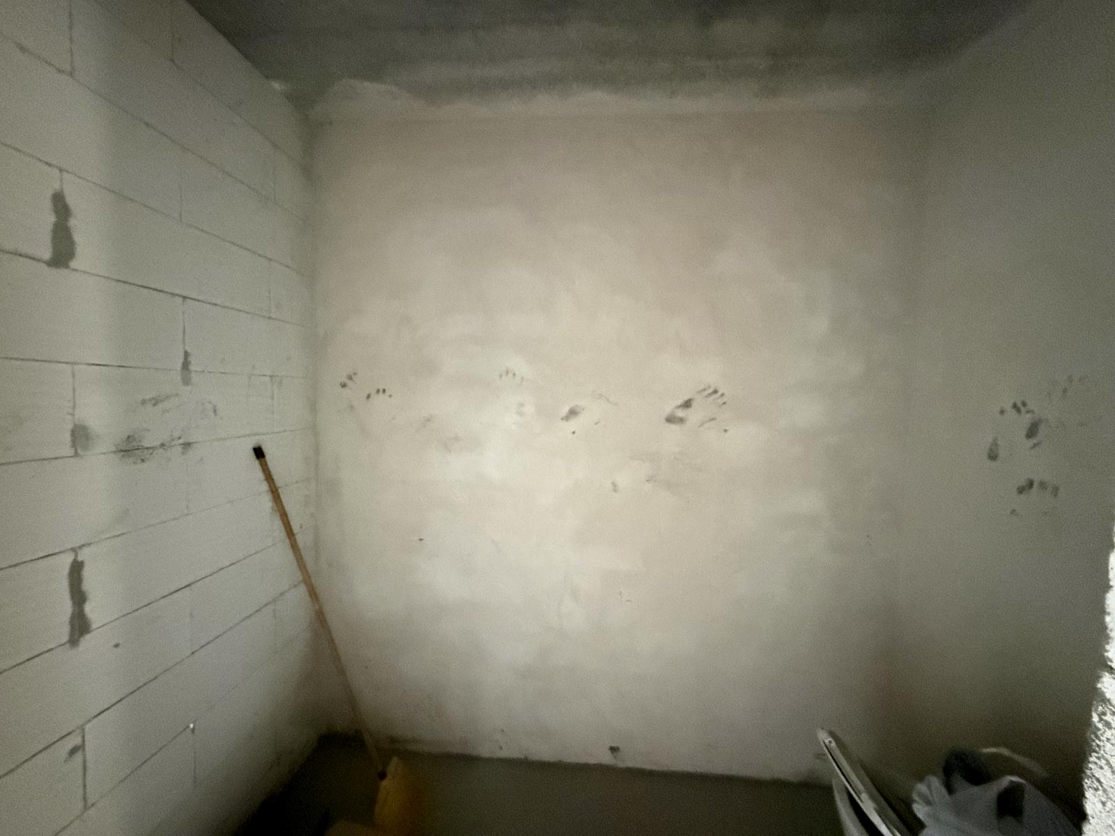 1869729478057631