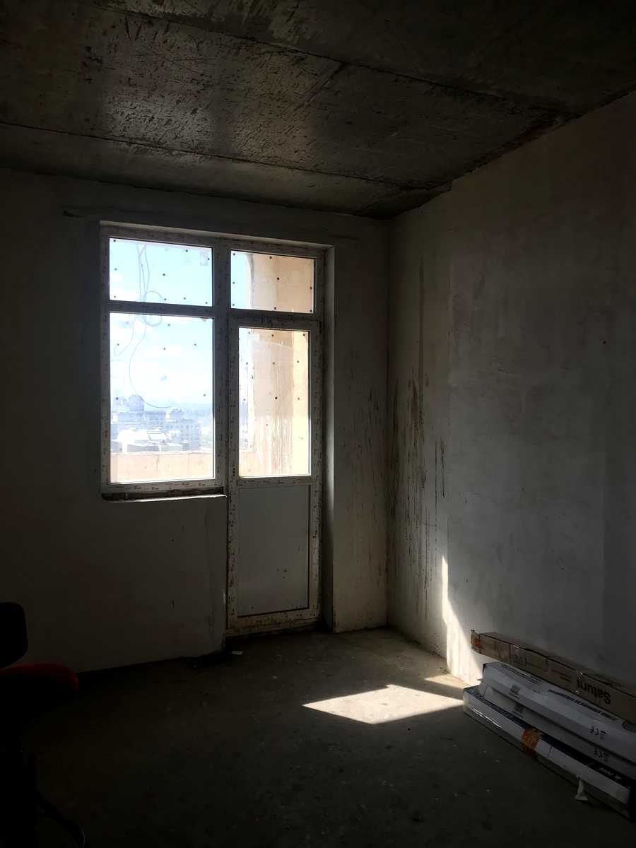 1869748149340825