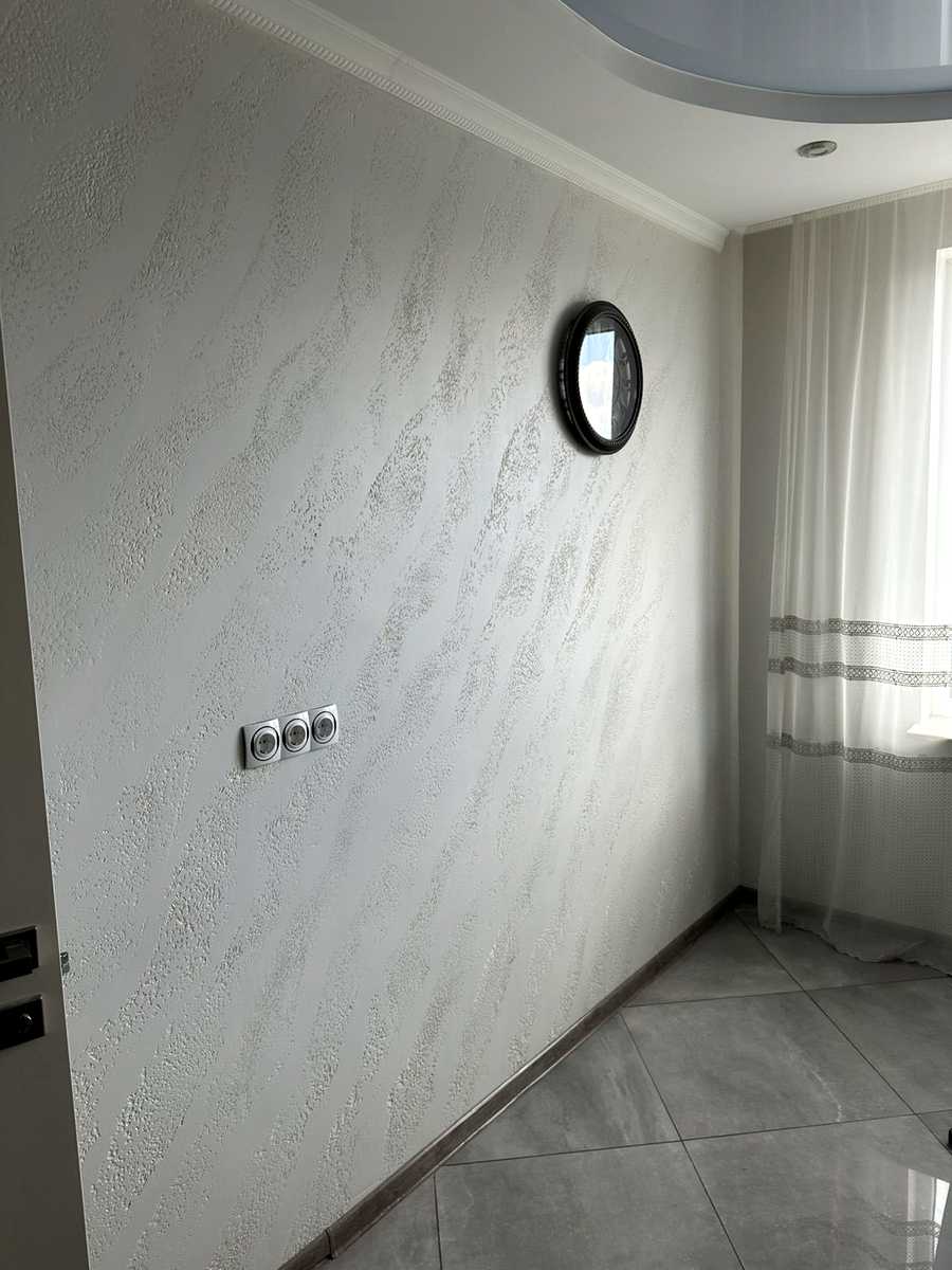 1869771674145131