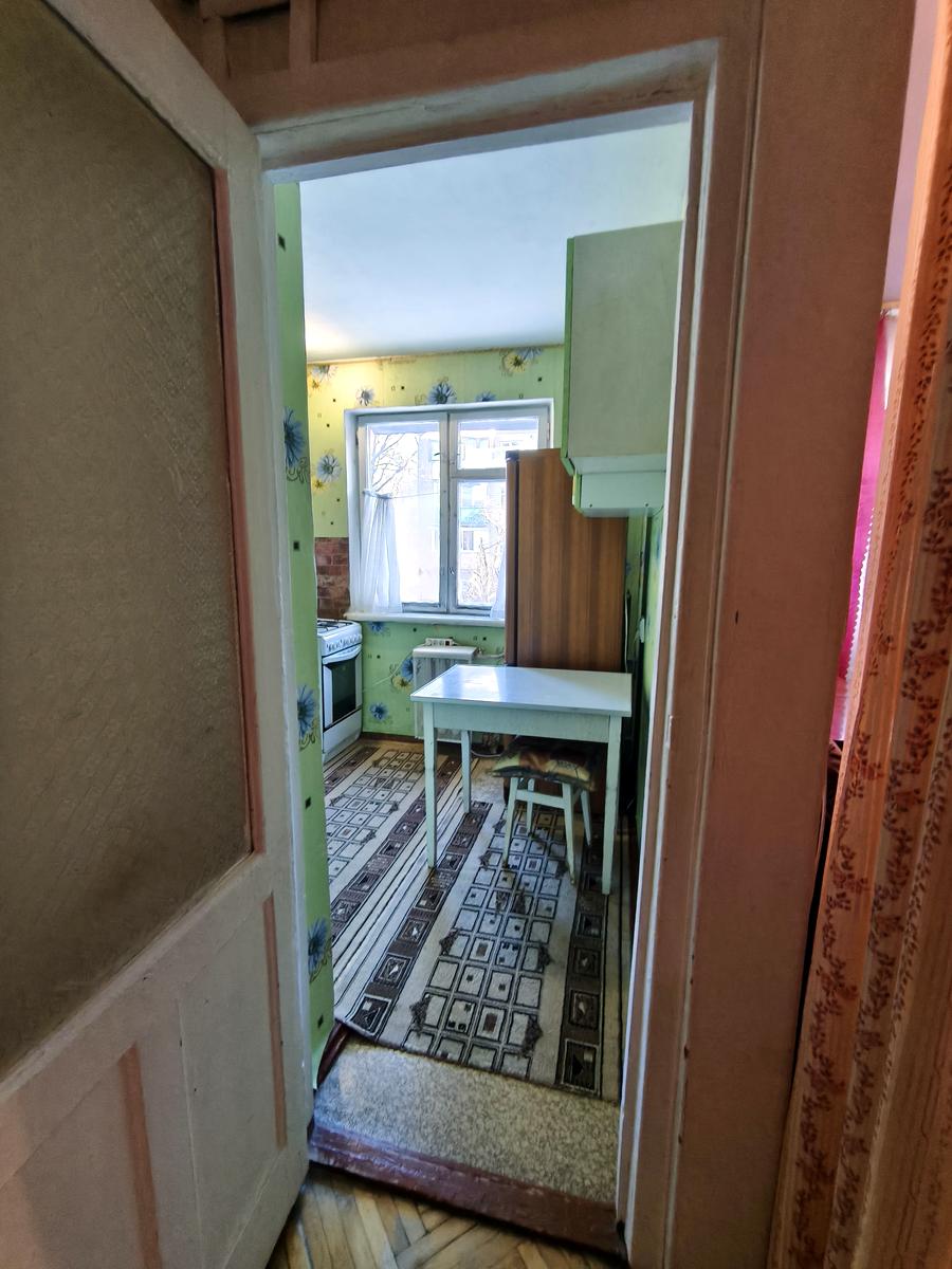 1869774695798183