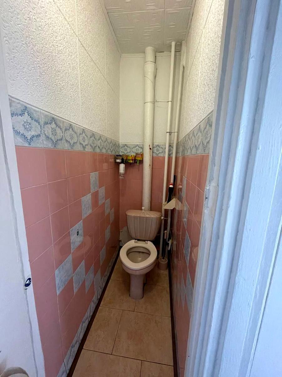 1869779682926345