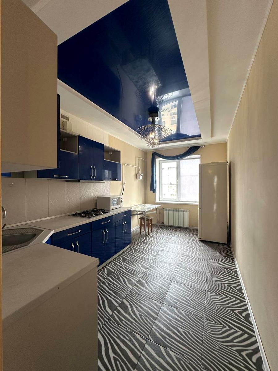 1869780167792571