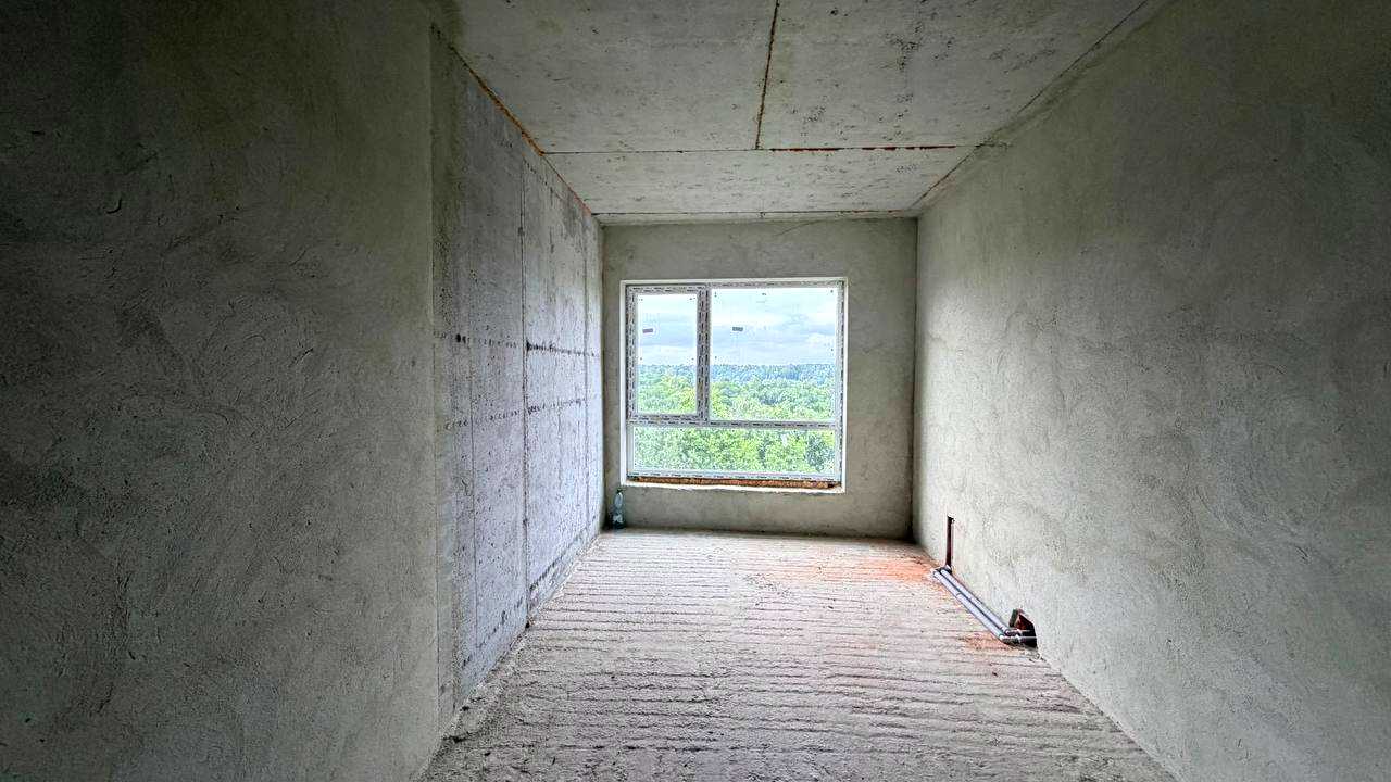 1869784316009946