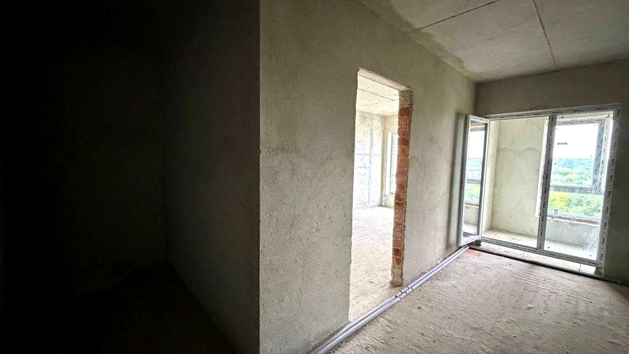 1869784316051560