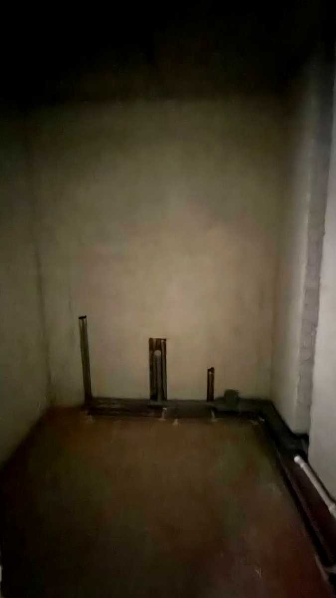 1869784316364471