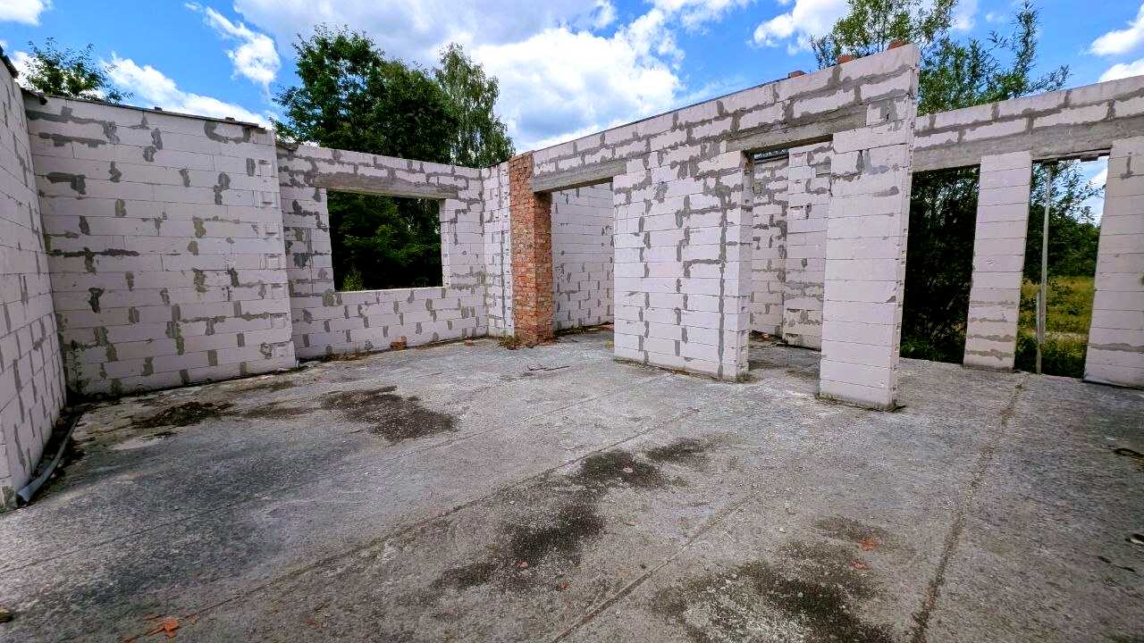1869798426032740
