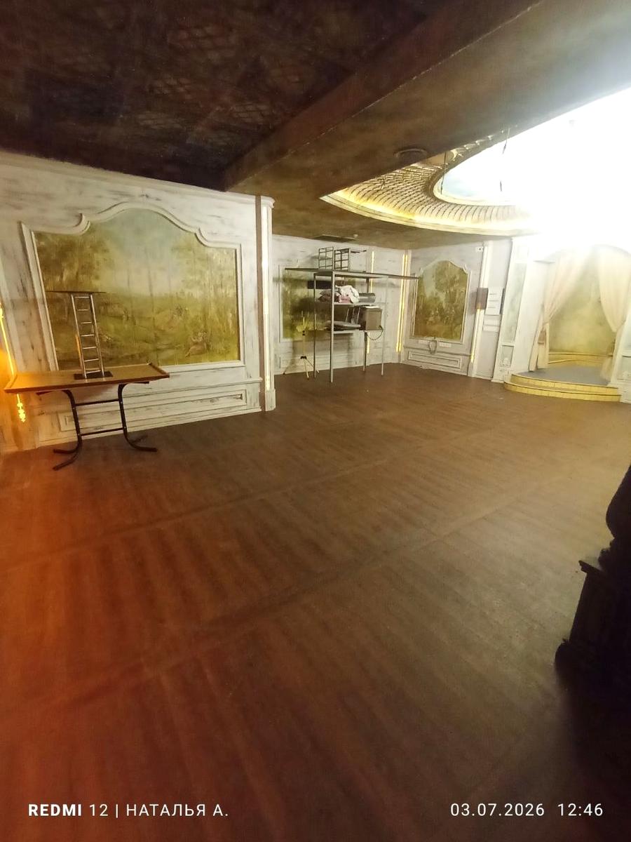 1869798581723587
