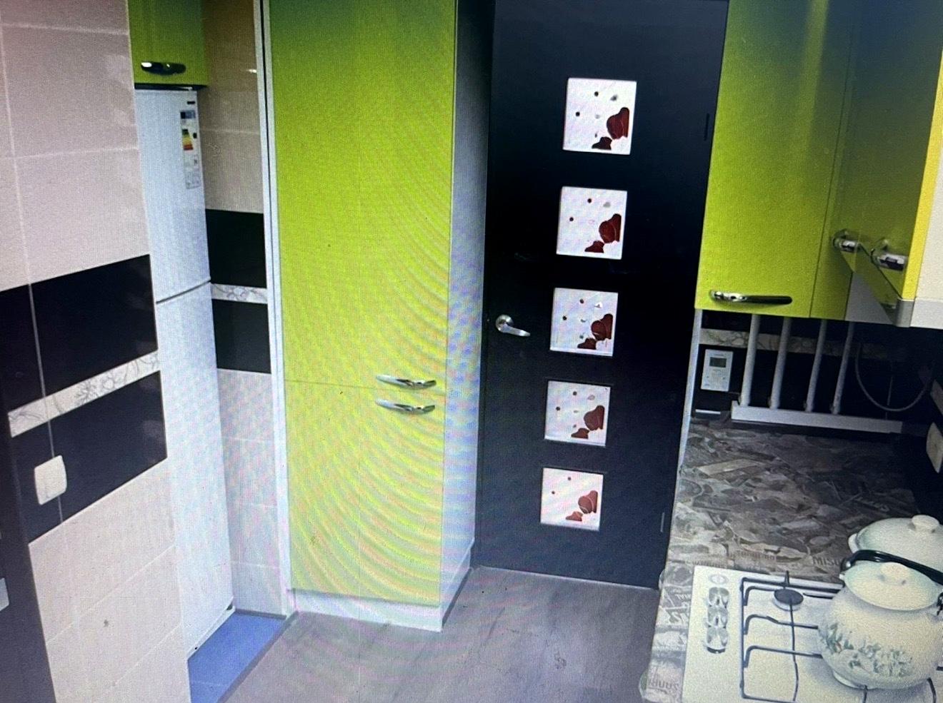 1869809147805432