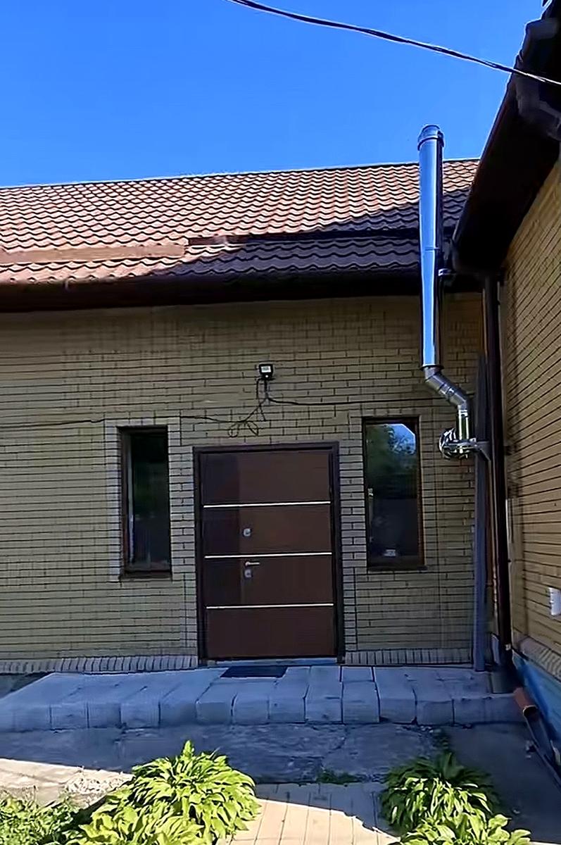 1869811530167358