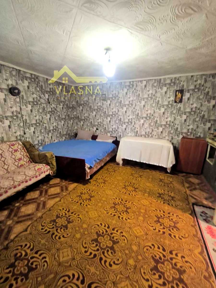 1869825605228260