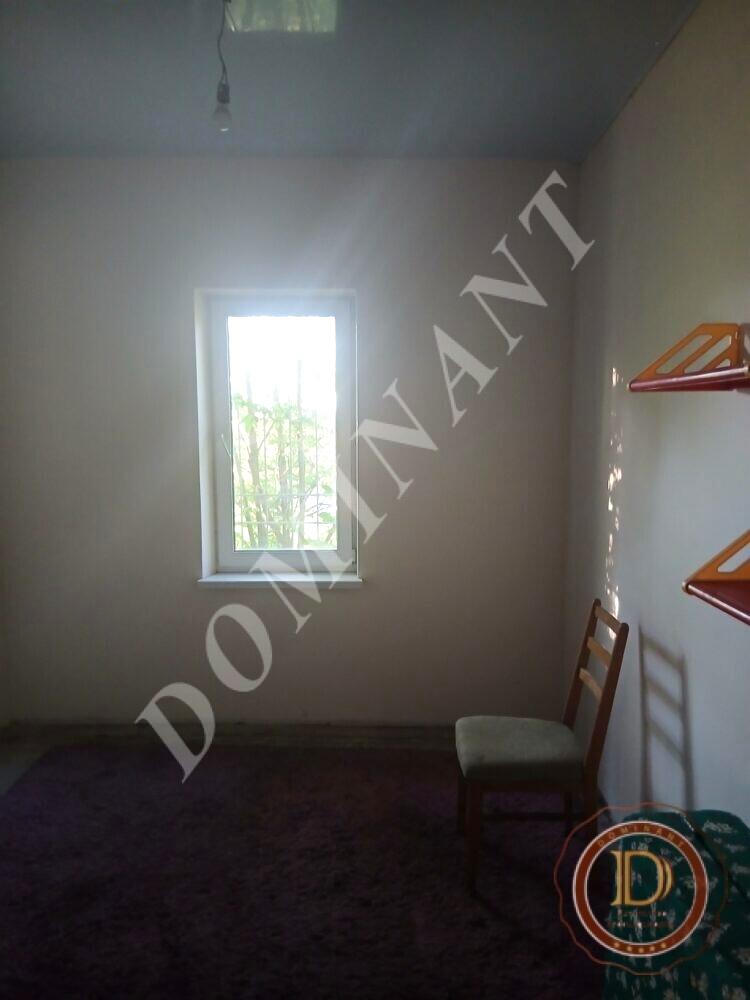1869856590356313