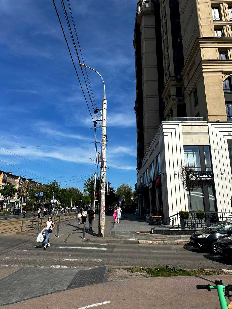 1869857143434397