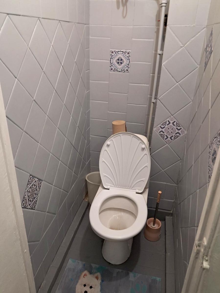 1869890223745528