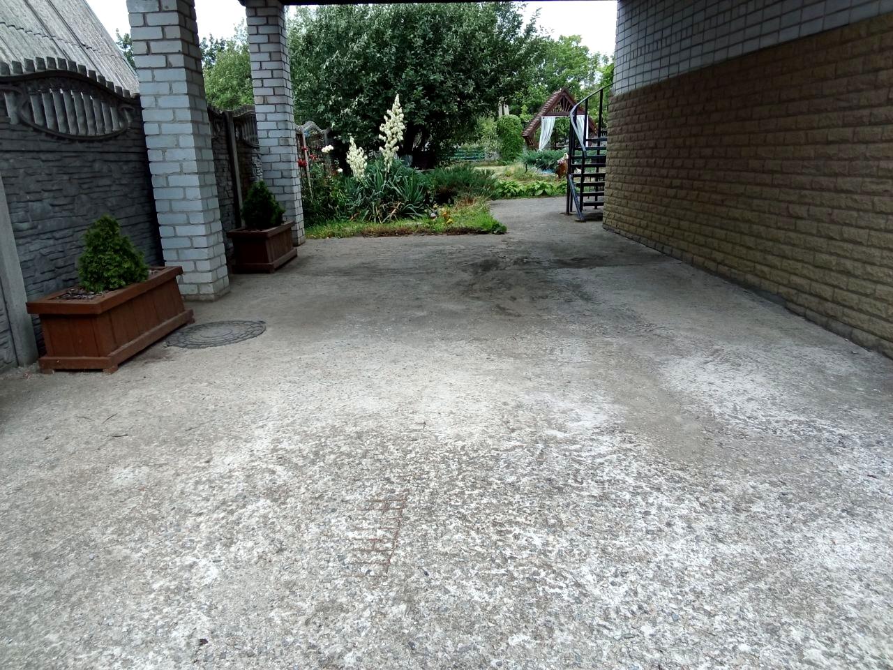 1869893277058243