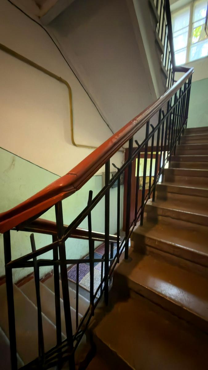 1869901898140468