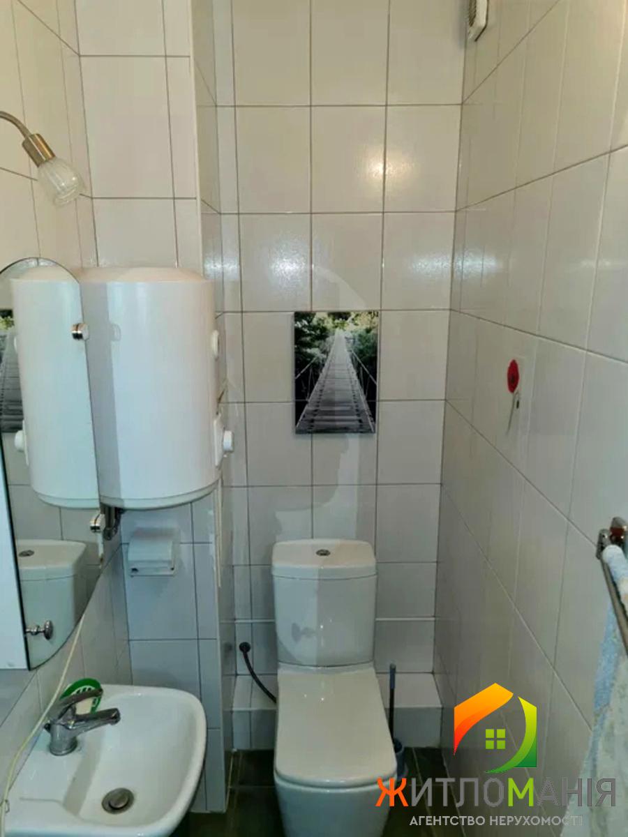 1869903197293658