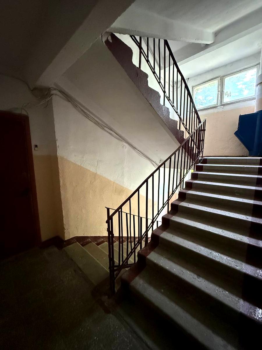 1869904699822813