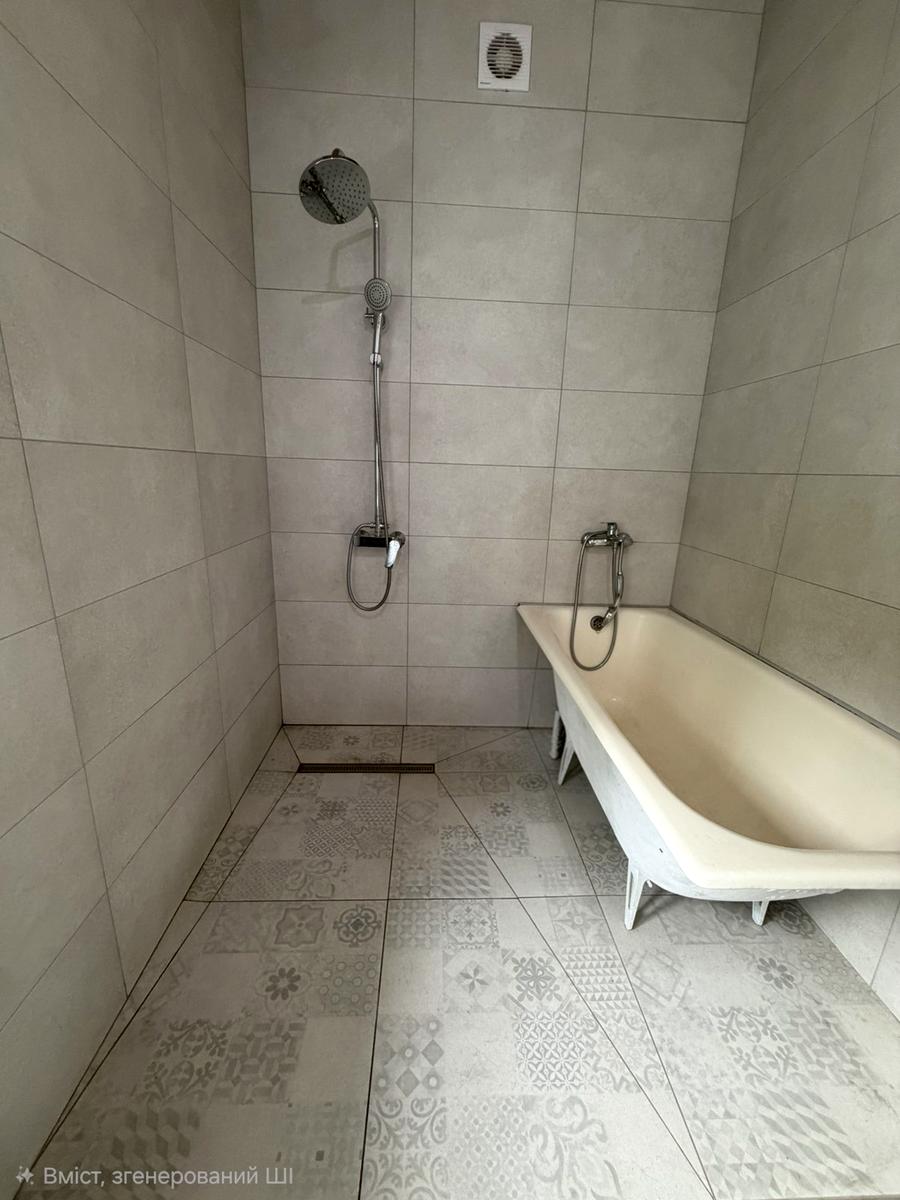 1869904726843714