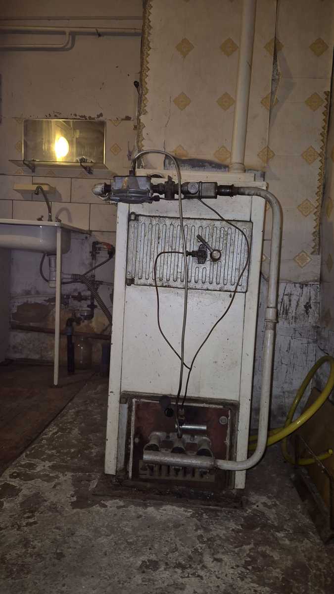 1869908193118171