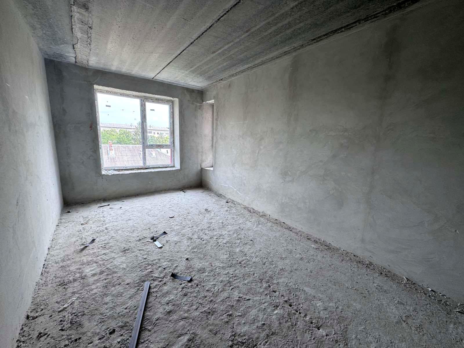 1869951662060529