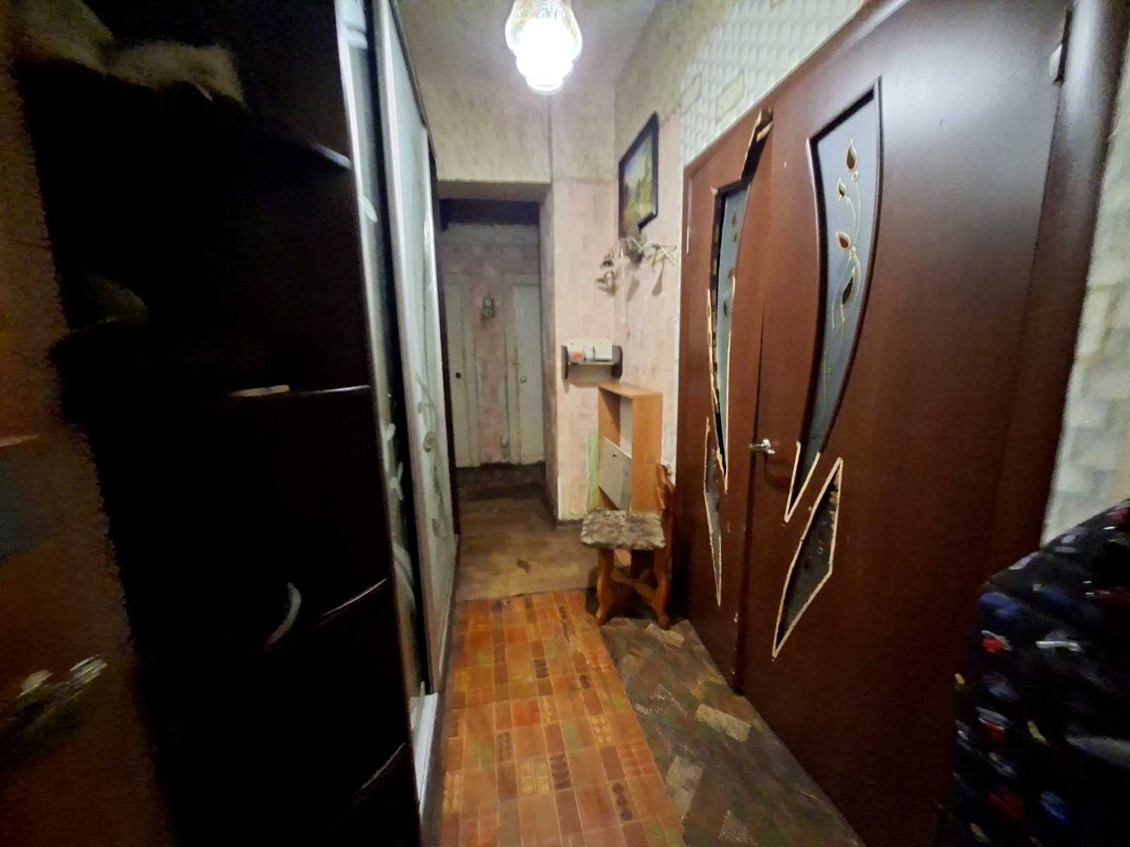 1869953054284414