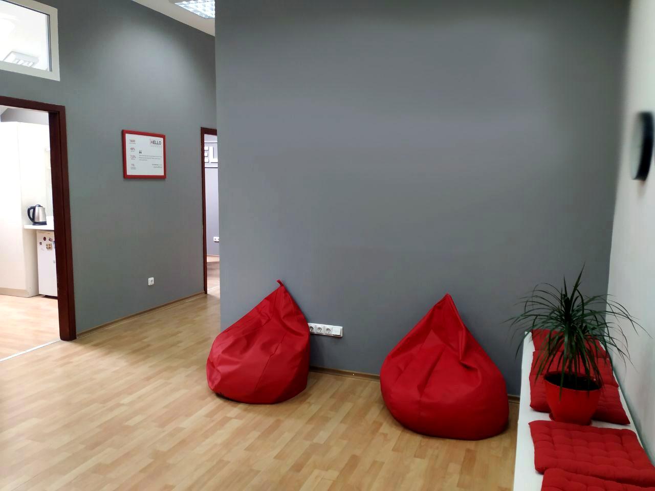 1869956184285656