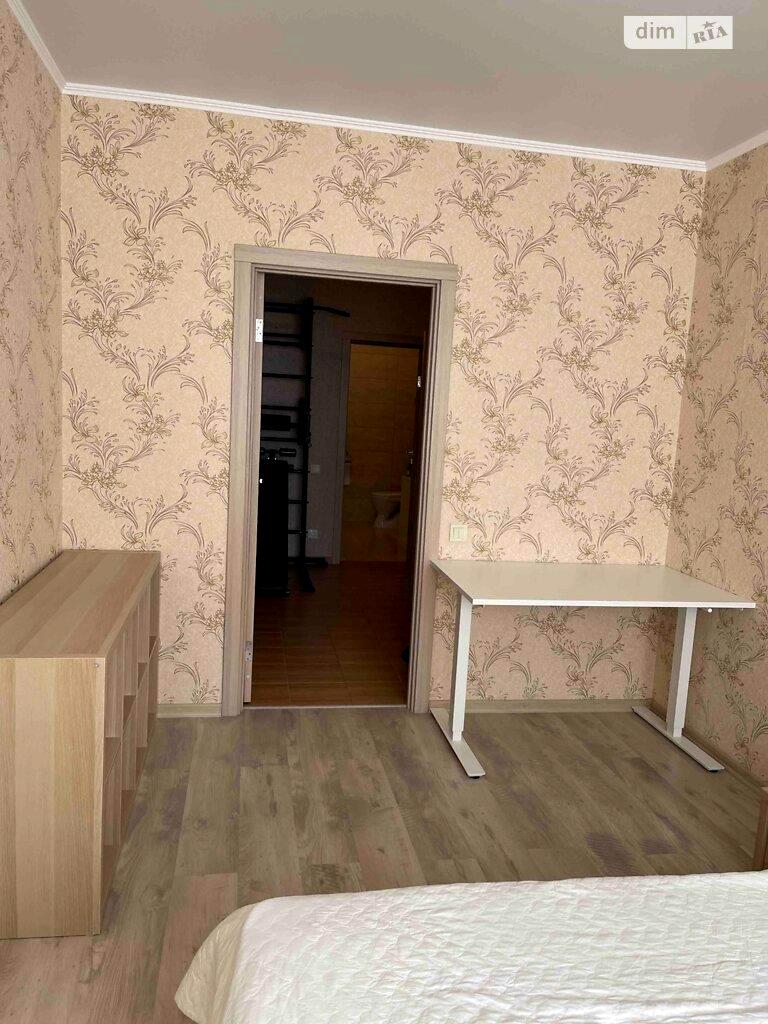 1869956375499426