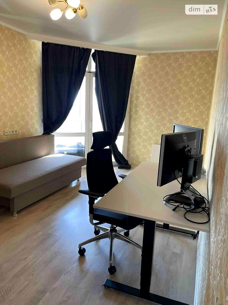 1869956375547952