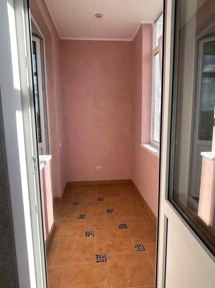 1869957878705556