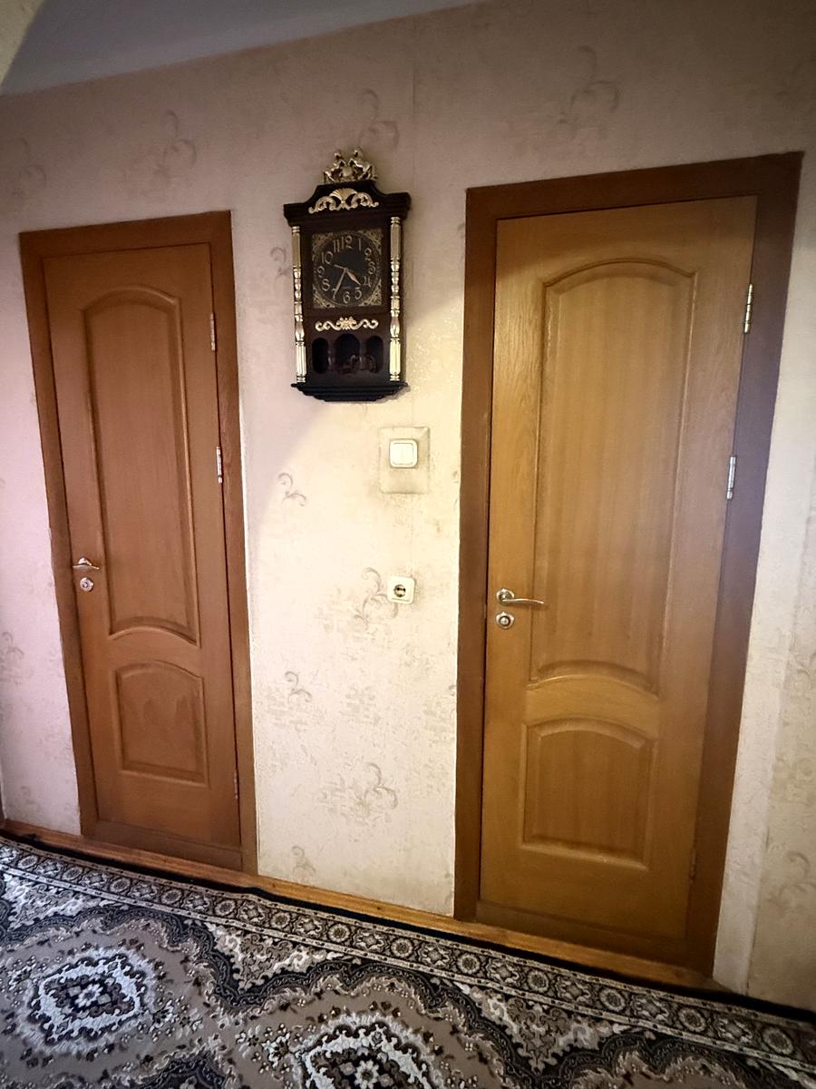 1869957948046313