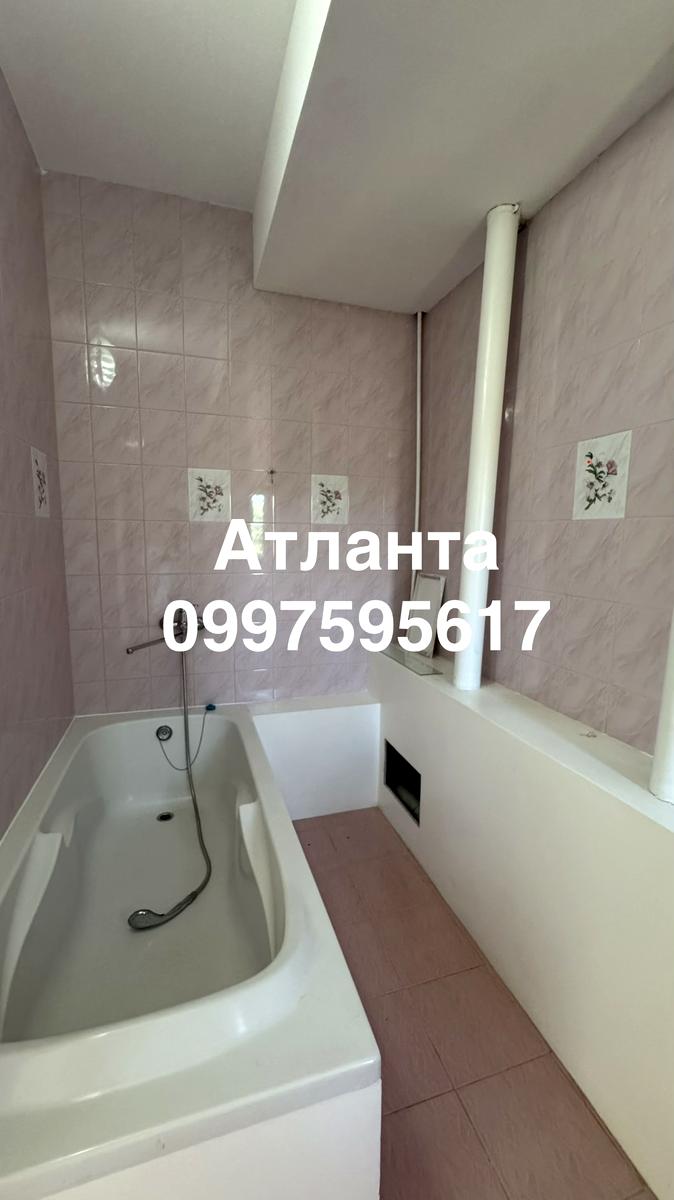 1869961440066563