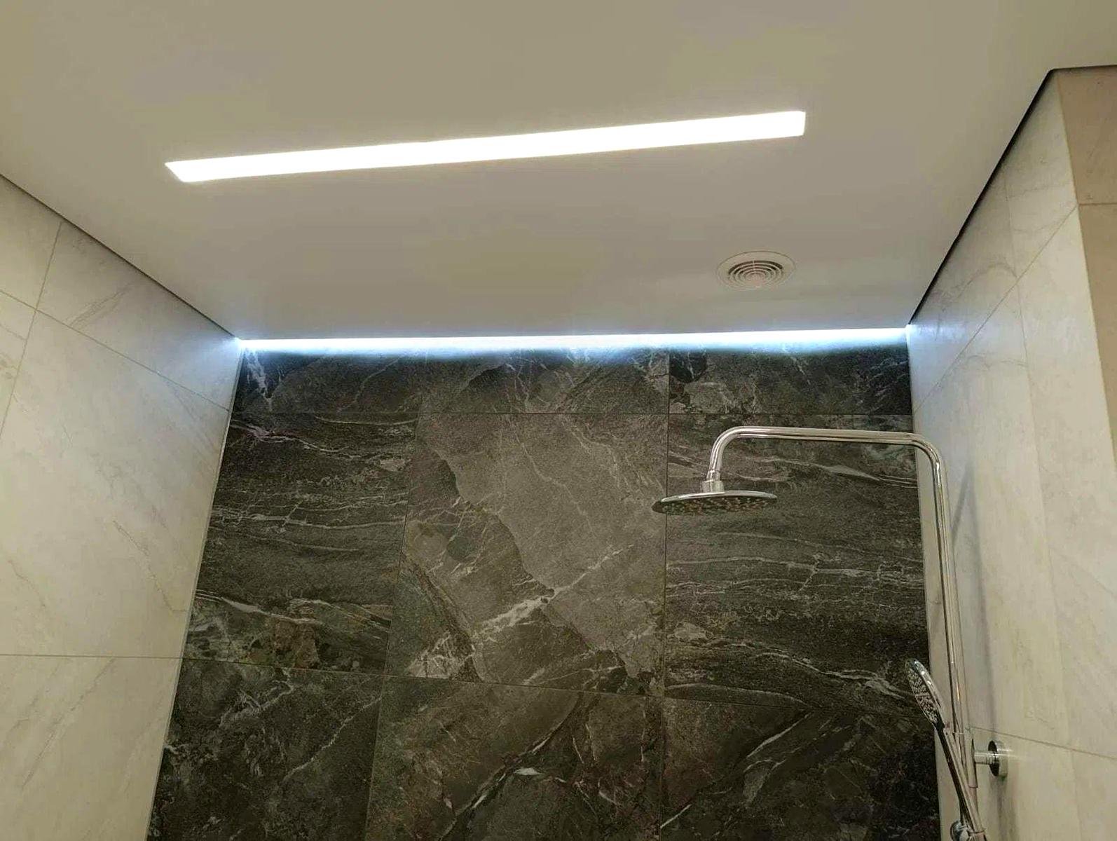 1869963810415871