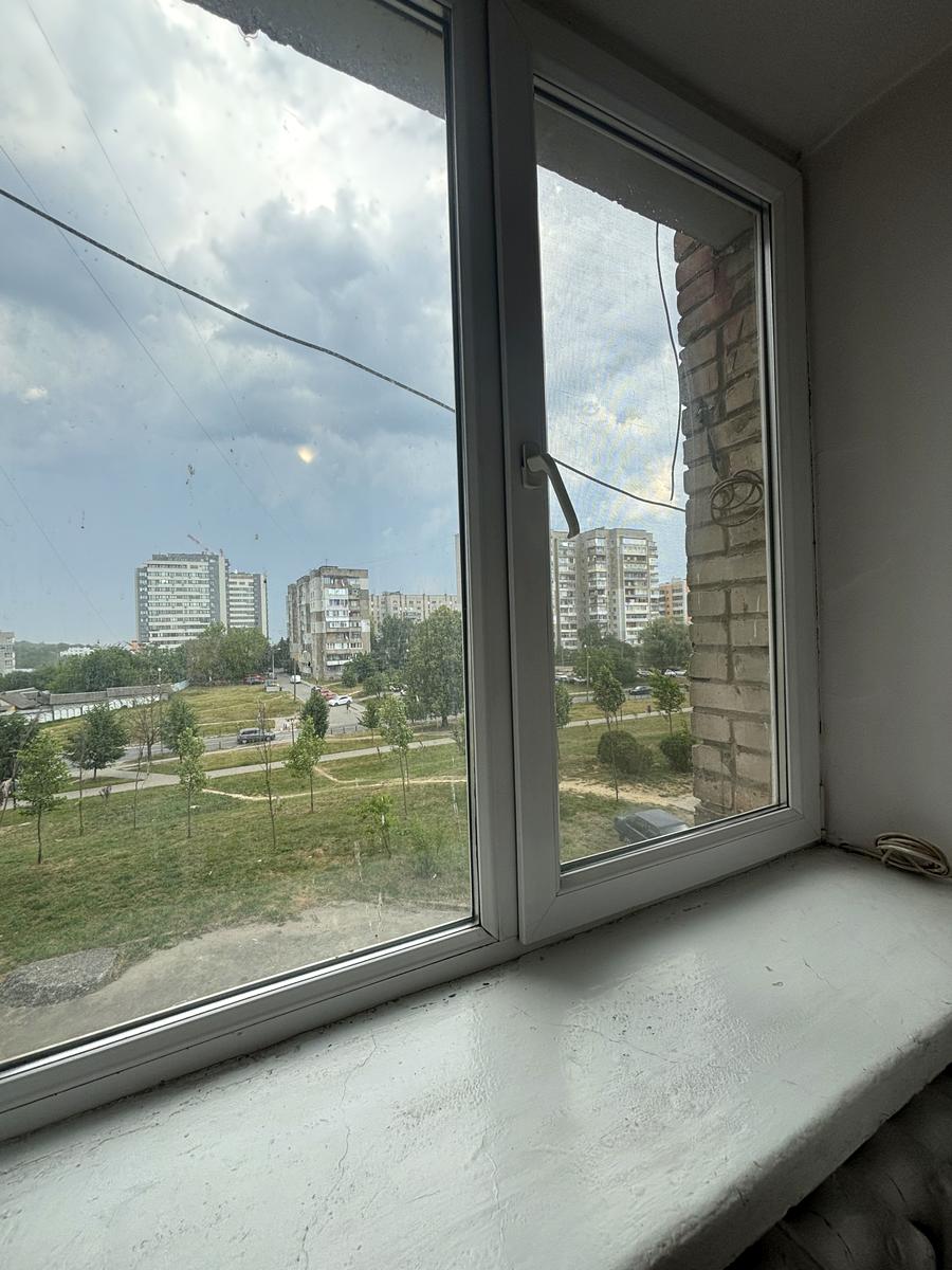 1869965685132240