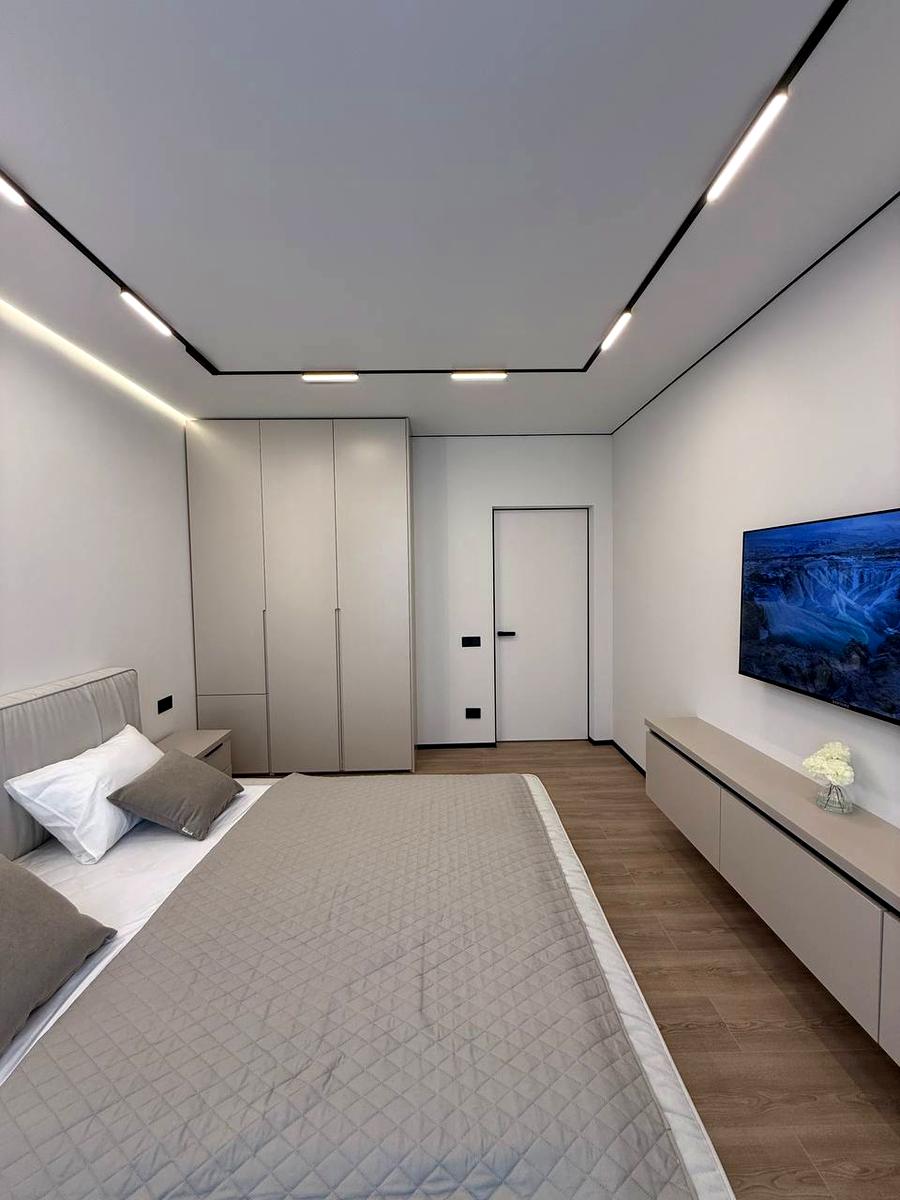 1869966627033788