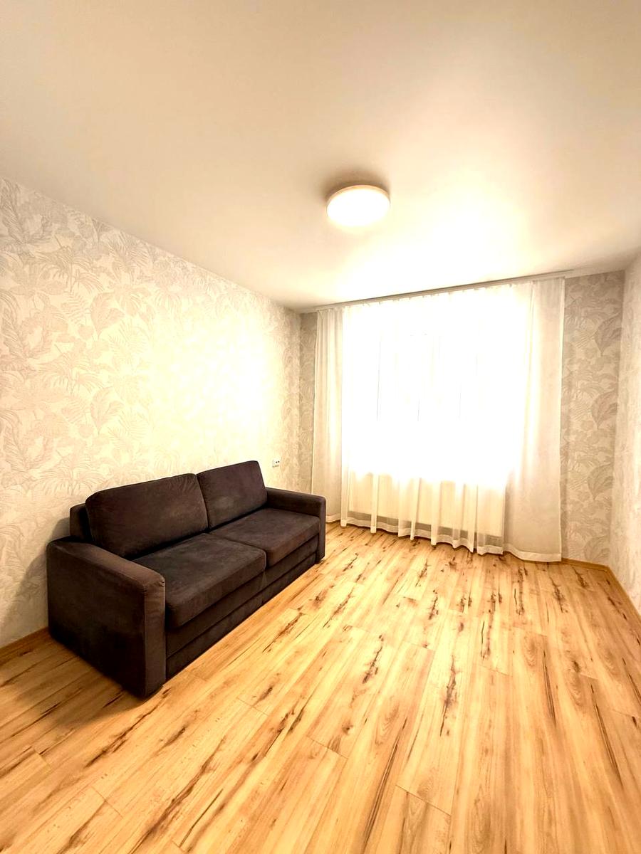 1869966925167345