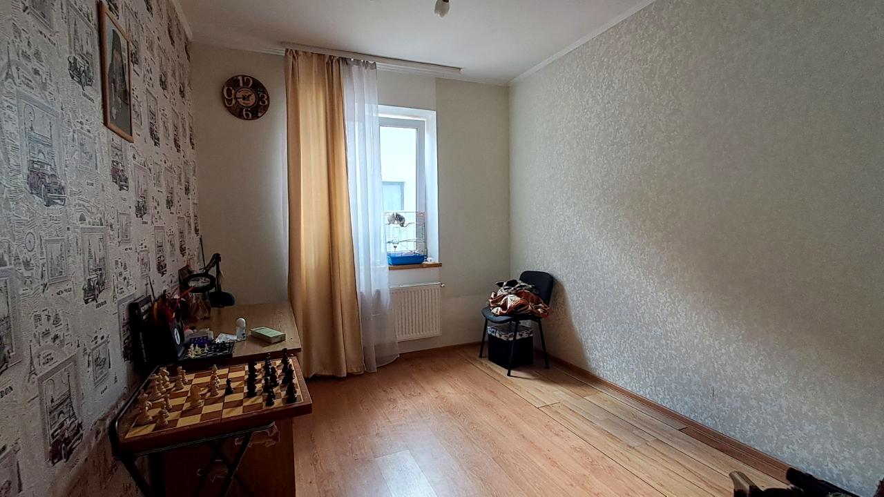 1869970378871646