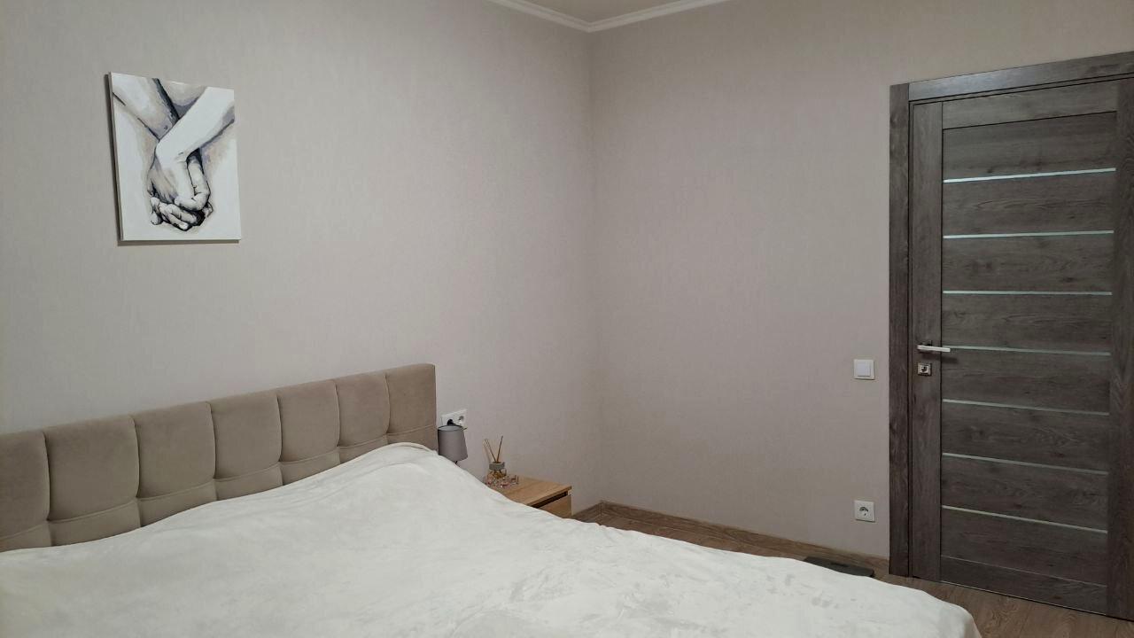 1869974211365452