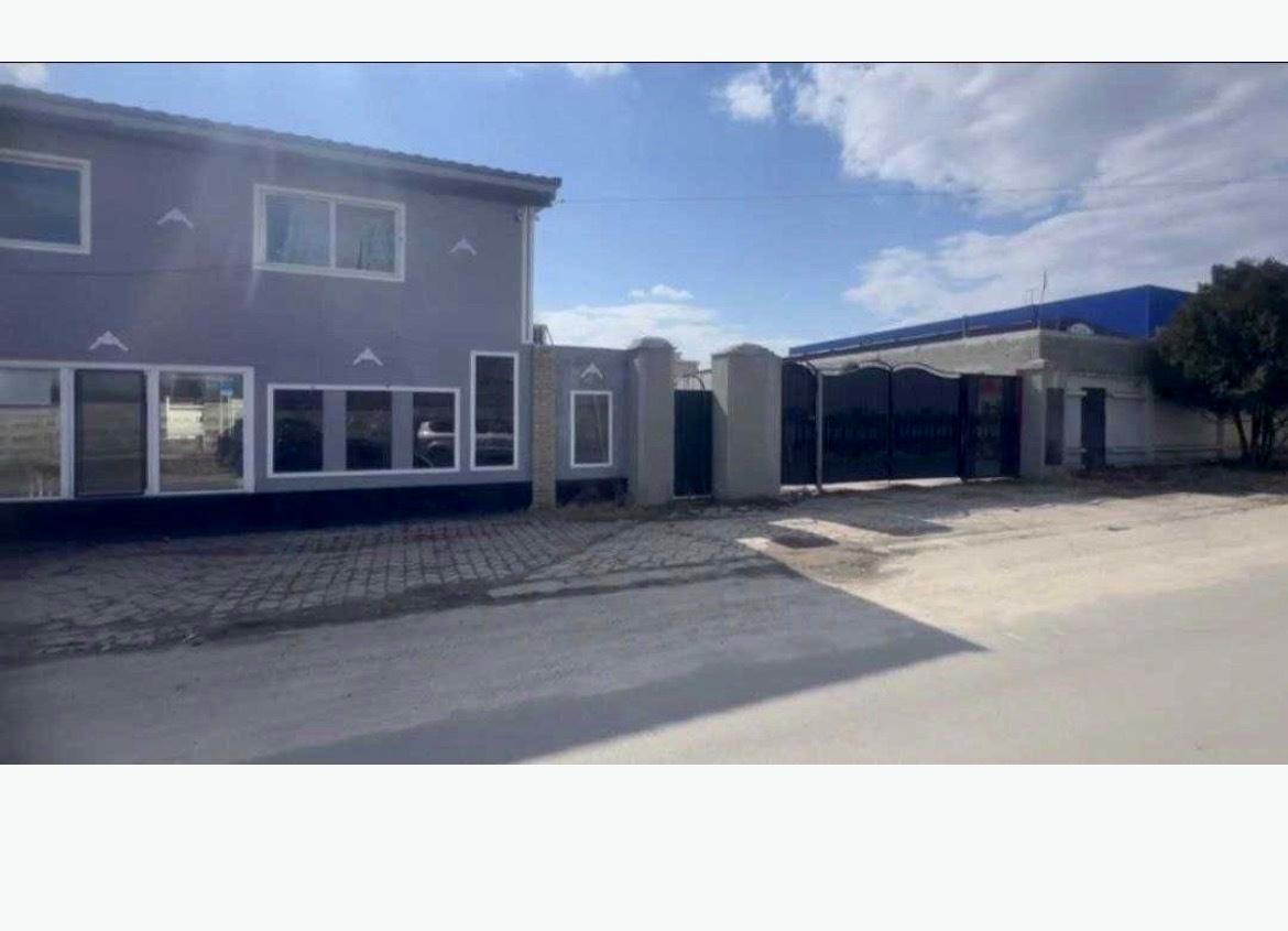 1869974617407926